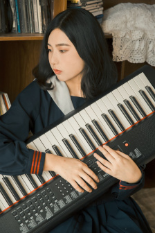 三个姑妈一个侄